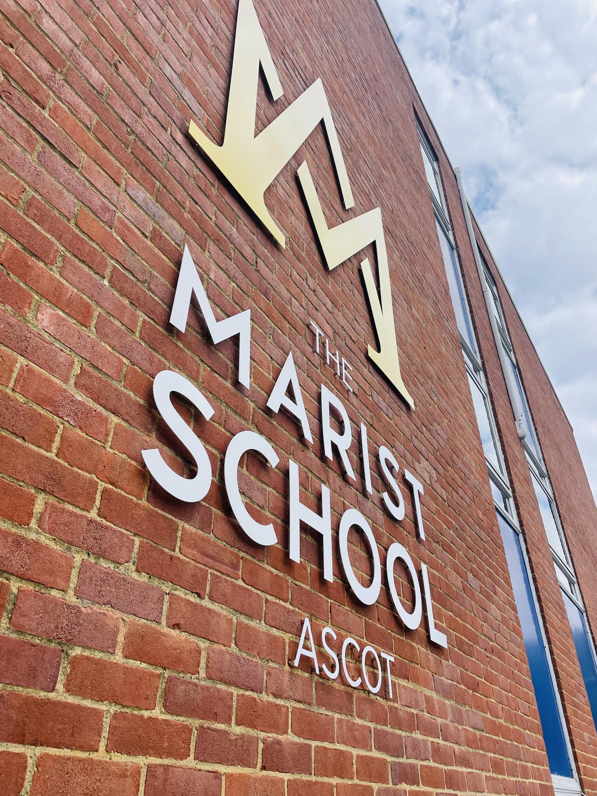 School Rebranding Signage Project in Ascot, Windsor – Transforming a School’s Identity